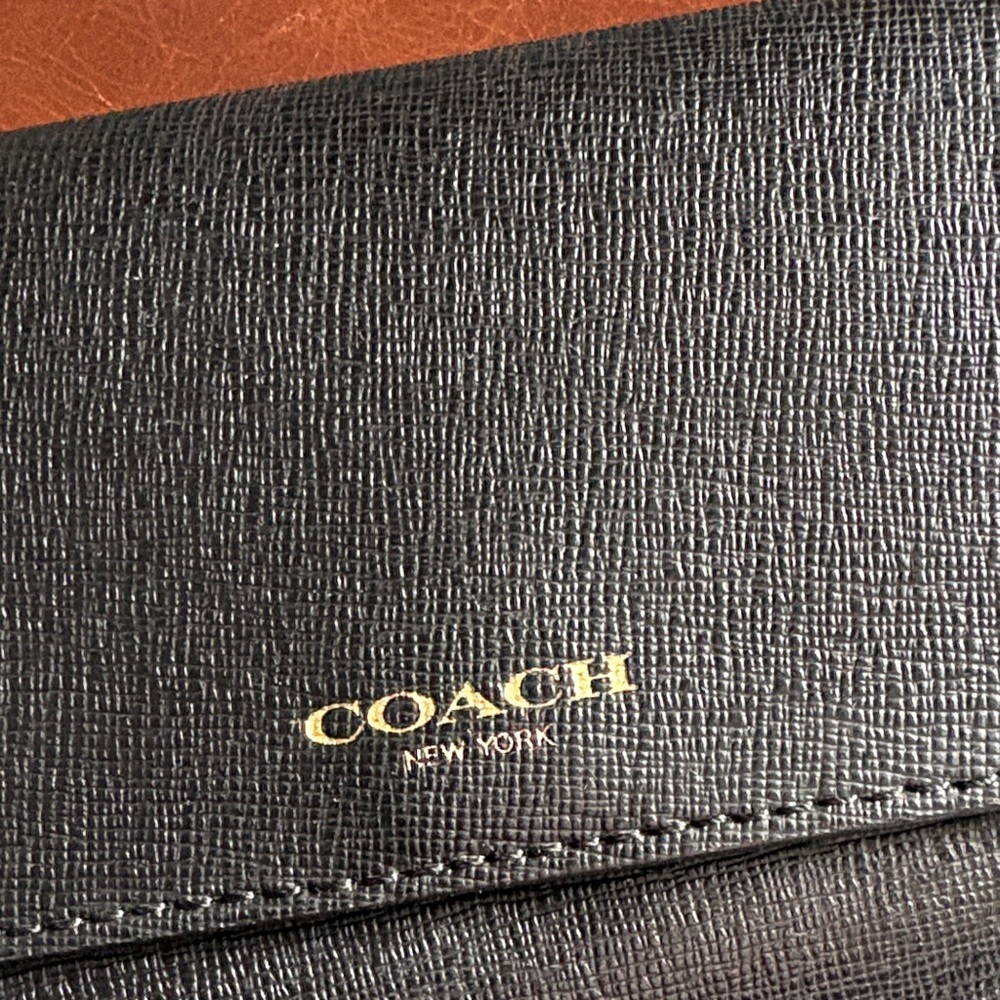 Coach Black Leather Clutch Wallet - Picture 2 of 15